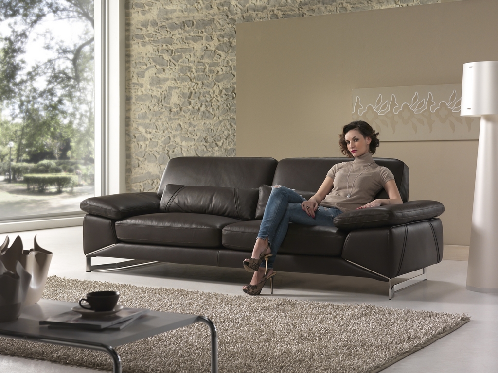 Nét đặc biệt của những mẫu sofa từ xưởng ghế sofa hiện đại nhập khẩu uy tín