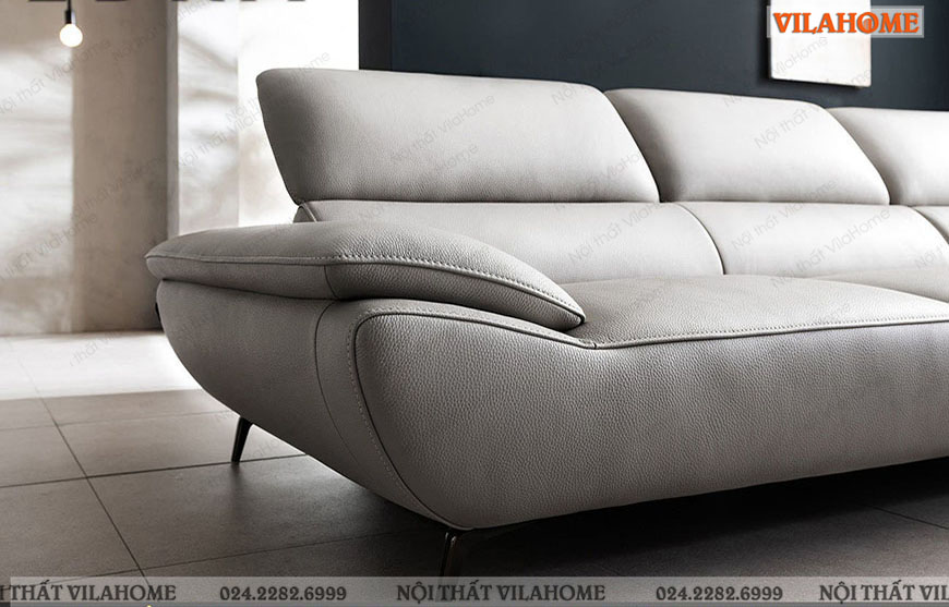 Thiết kế hai bên sofa vát và tay vịn thoải rất độc đáo ấn tượng