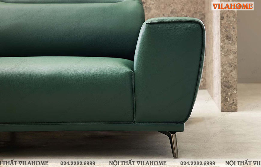 Tay vịn dày dặn và đệm phồng dày tạo sự êm ái cho mẫu sofa văng xanh lá đẹp
